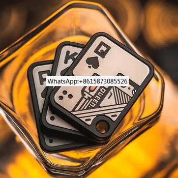Senas Kalvis Papa Kortelės 3.0 Pokerio Stumkite Kortelę Monetos Piršto Gyro Suaugusiųjų Išskleidimo Juodosios Technologijos edc Mažų Žaislų Vyras